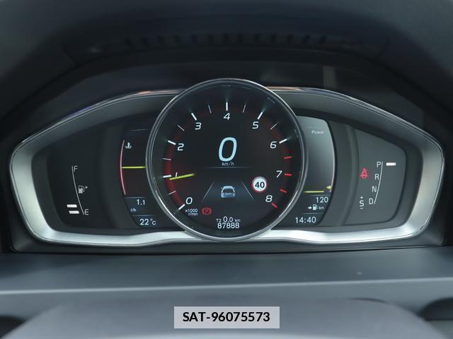 Volvo V60 2014-09 7794476-12