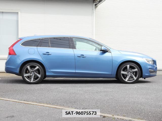 Volvo V60 2014-09 7794476-6