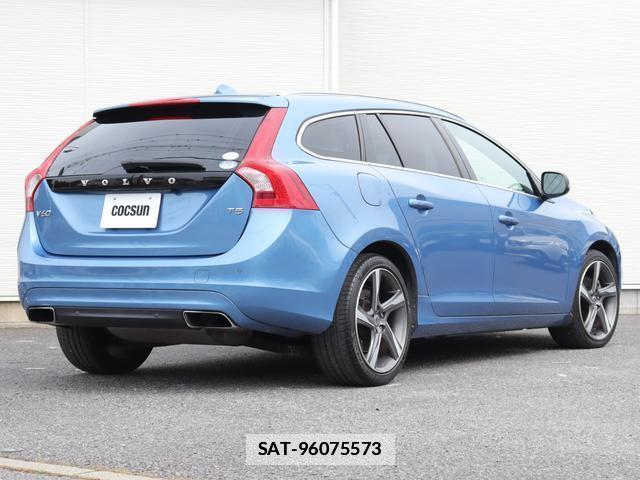 Volvo V60 2014-09 7794476-7