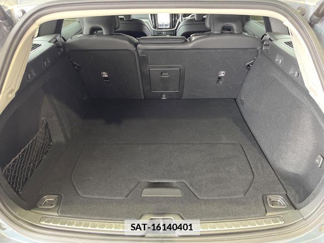 Volvo V60 2023-06 7794502-16
