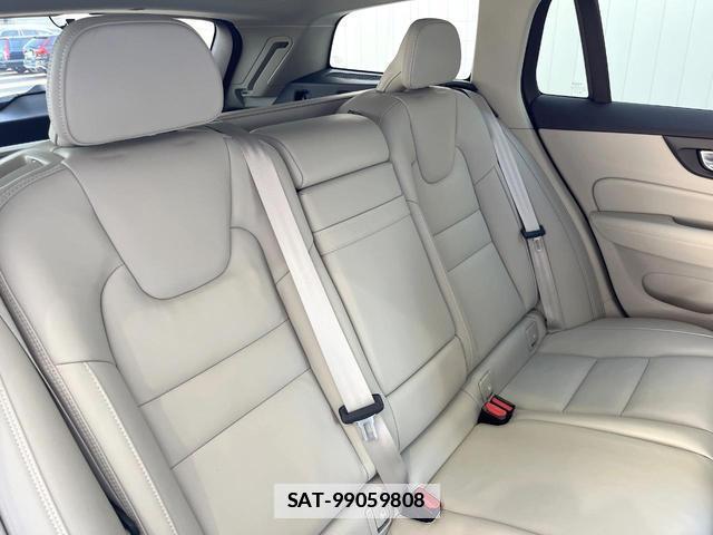 Volvo V60 2021-12 7794504-13