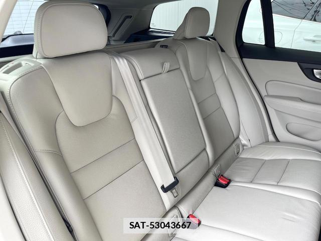 Volvo V60 2023-09 7794508-12