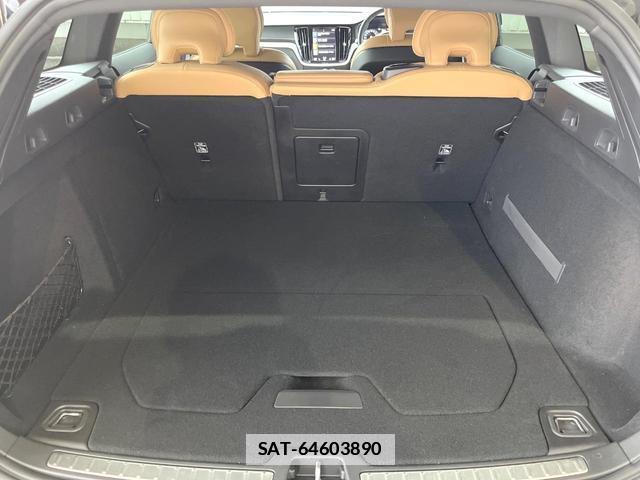 Volvo V60 2019-08 7794511-14