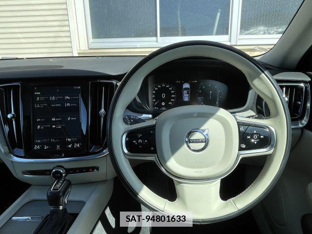 Volvo V60 2020-08 7795288-3