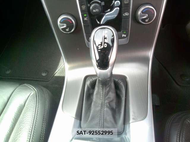 Volvo V60 2014-08 7795604-12