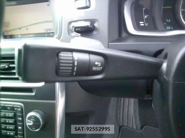 Volvo V60 2014-08 7795604-16