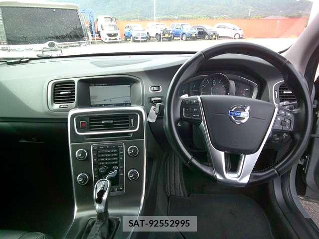 Volvo V60 2014-08 7795604-2