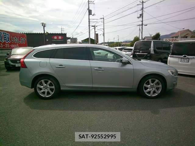 Volvo V60 2014-08 7795604-3