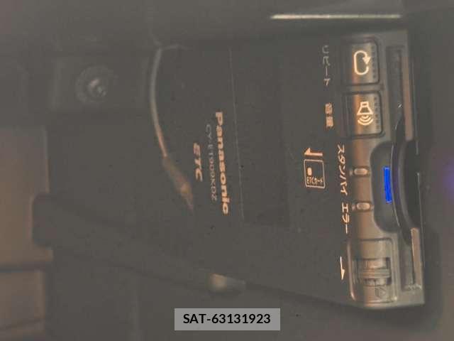 Volvo V60 2013-10 7796956-13