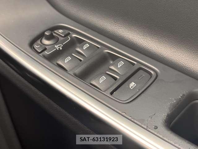 Volvo V60 2013-10 7796956-14