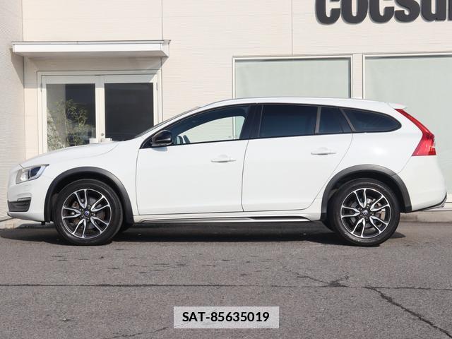 Volvo V60 2016-12 7798717-11