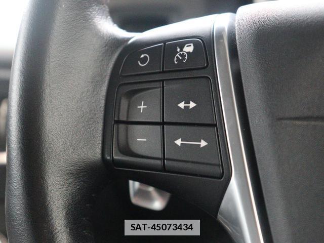 Volvo V60 2015-12 7798721-13
