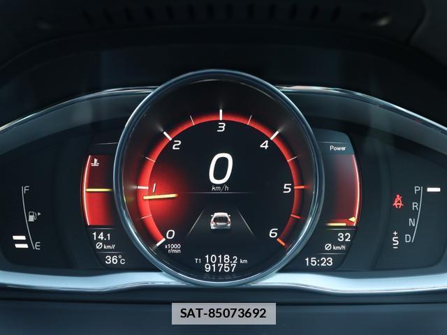 Volvo V60 2017-07 7798738-12