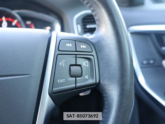 Volvo V60 2017-07 7798738-14