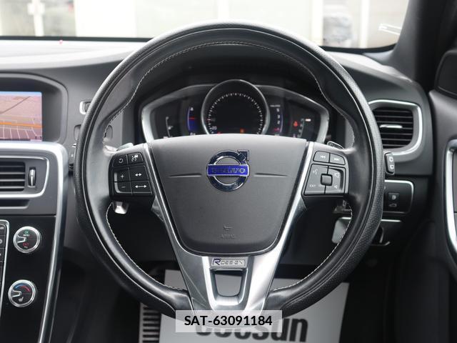 Volvo V60 2017-09 7798741-11