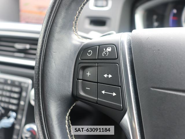 Volvo V60 2017-09 7798741-13