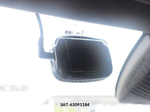 Volvo V60 2017-09 7798741-16