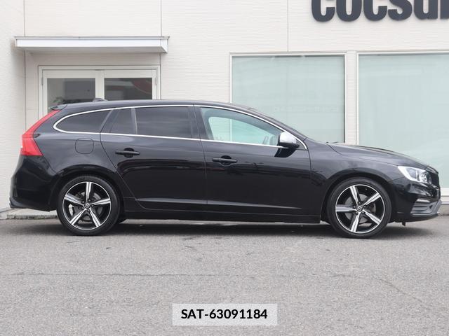 Volvo V60 2017-09 7798741-6