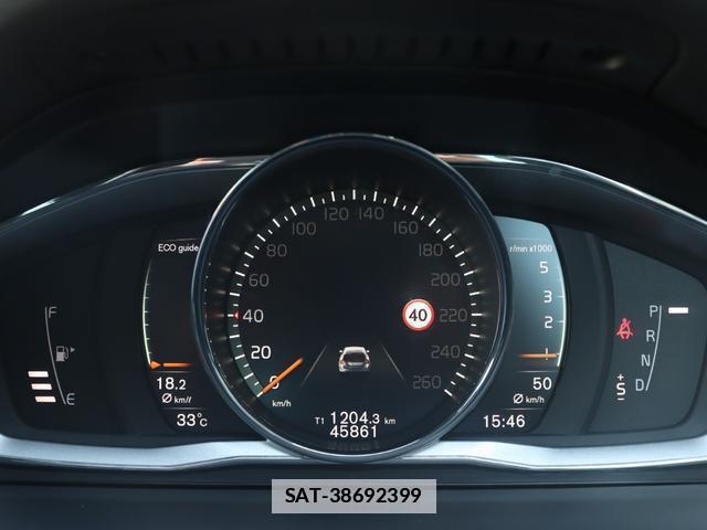 Volvo V60 2017-02 7798744-12