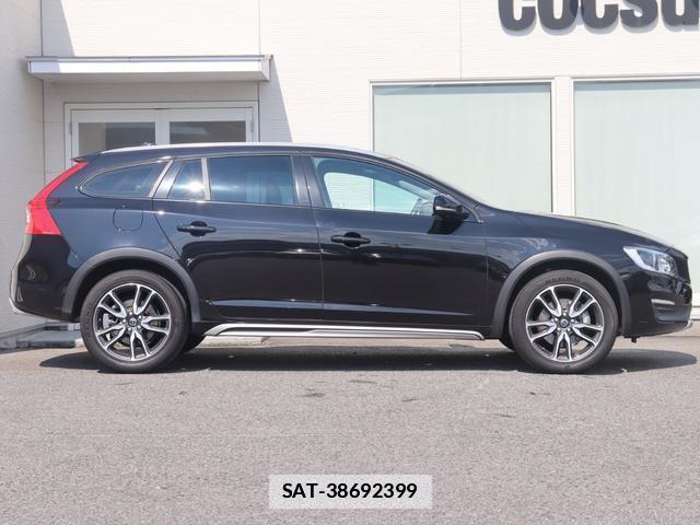 Volvo V60 2017-02 7798744-6
