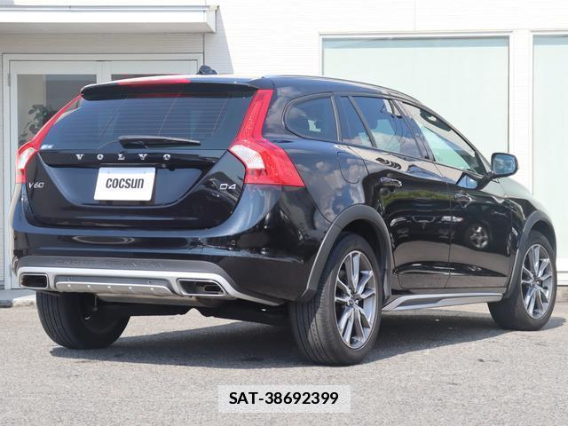 Volvo V60 2017-02 7798744-7