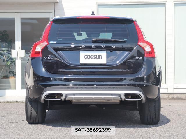 Volvo V60 2017-02 7798744-8