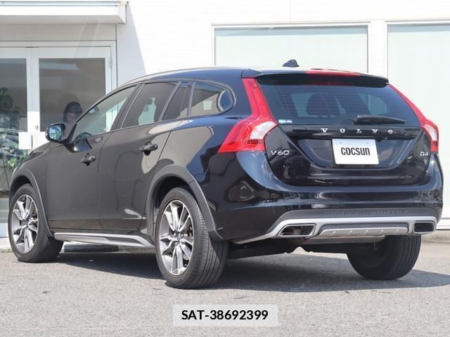 Volvo V60 2017-02 7798744-9