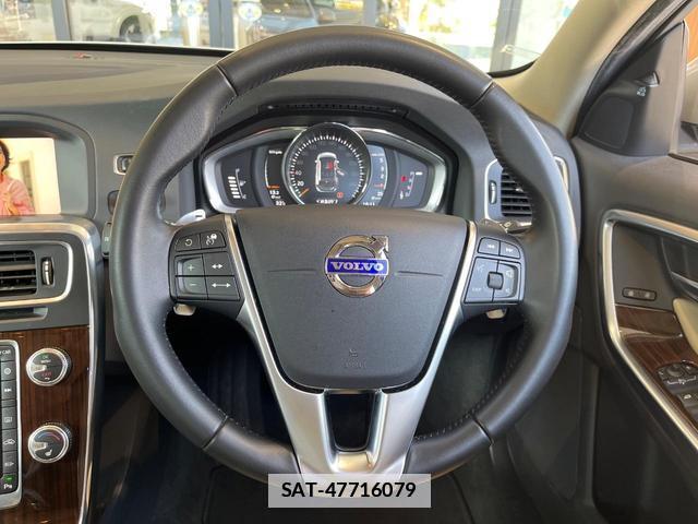 Volvo V60 2018-03 7798764-10