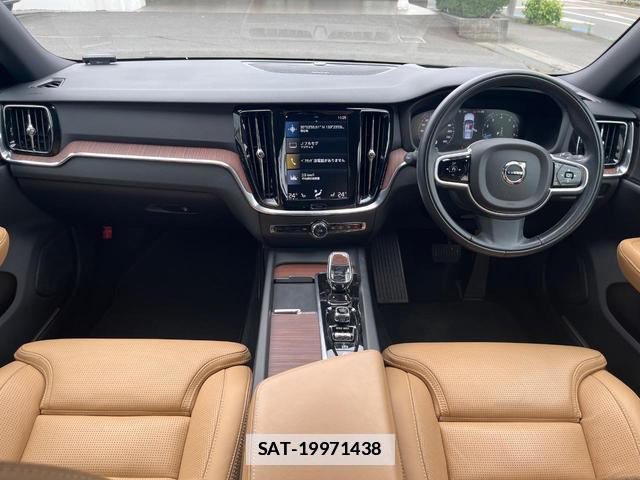 Volvo V60 2021-01 7798765-1