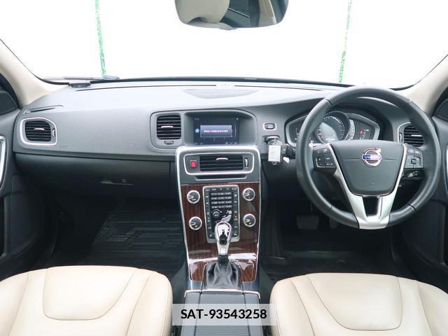 Volvo V60 2017-12 7799314-1