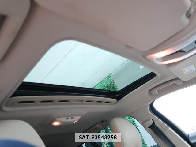 Volvo V60 2017-12 7799314-8