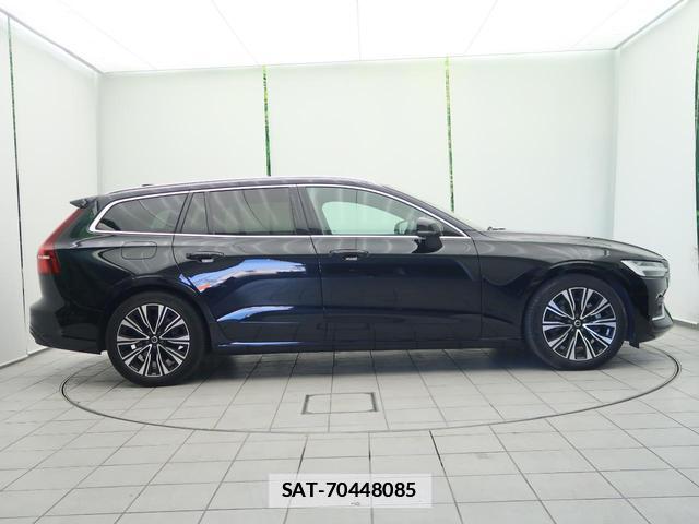 Volvo V60 2022-09 7799315-17