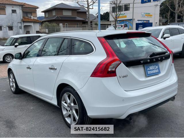 Volvo V60 2014-12 7800964-6