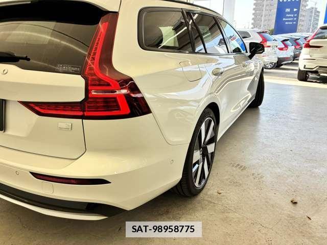 Volvo V60 2025-03 7801968-10