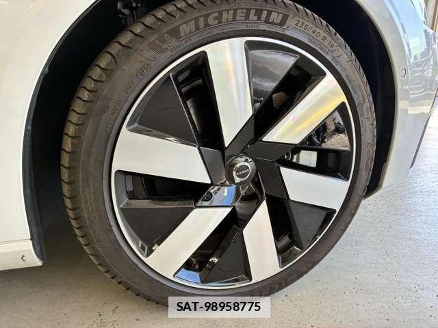 Volvo V60 2025-03 7801968-13