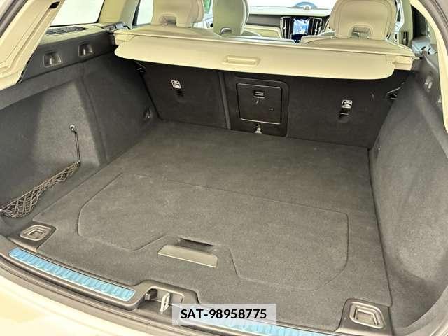 Volvo V60 2025-03 7801968-17