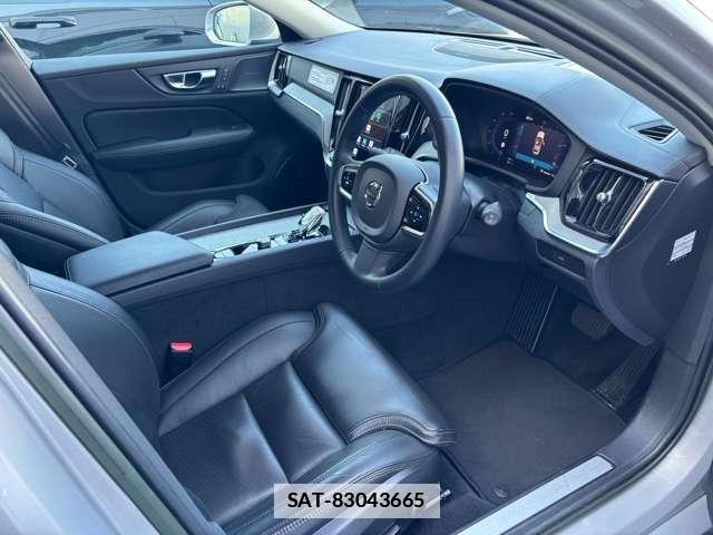 Volvo V60 2023-08 7801973-13