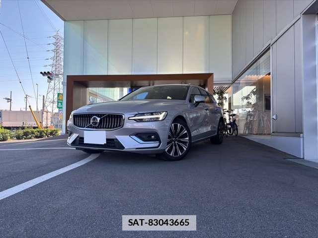 Volvo V60 2023-08 7801973-6