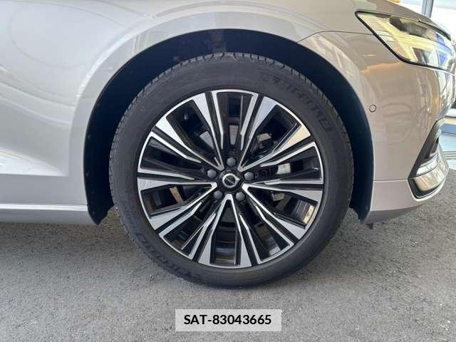 Volvo V60 2023-08 7801973-9