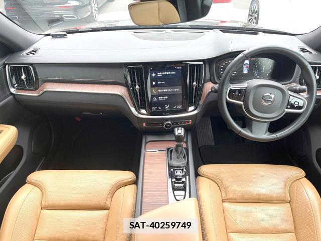 Volvo V60 2019-07 7802461-1