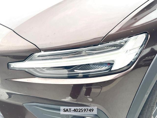 Volvo V60 2019-07 7802461-16