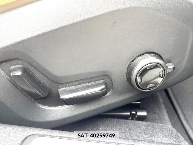 Volvo V60 2019-07 7802461-8