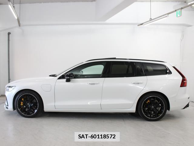 Volvo V60 2022-11 7802541-4