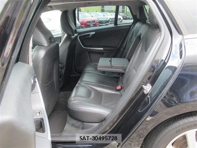 Volvo V60 2014-02 7802670-17
