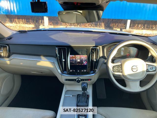 Volvo V60 2019-04 7803601-1