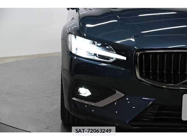 Volvo V60 2025-09 7804075-12