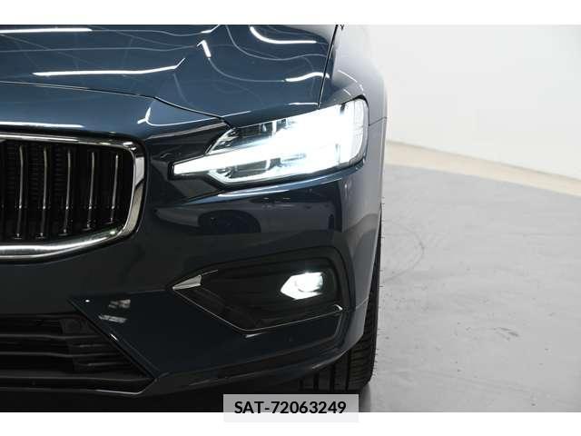 Volvo V60 2025-09 7804075-13