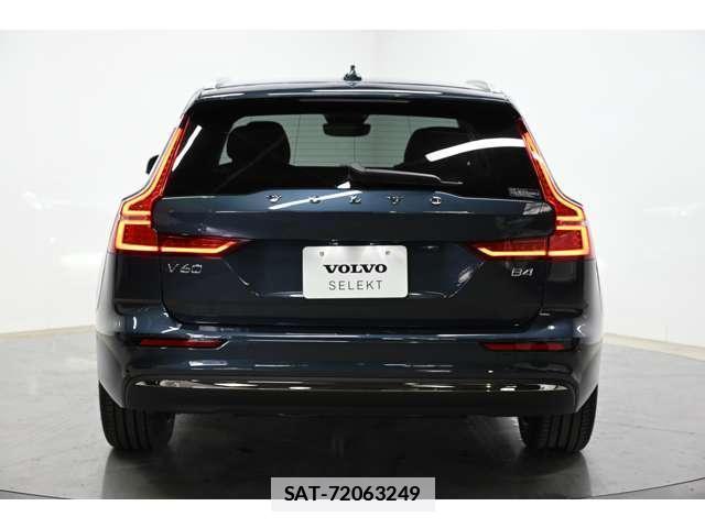 Volvo V60 2025-09 7804075-17