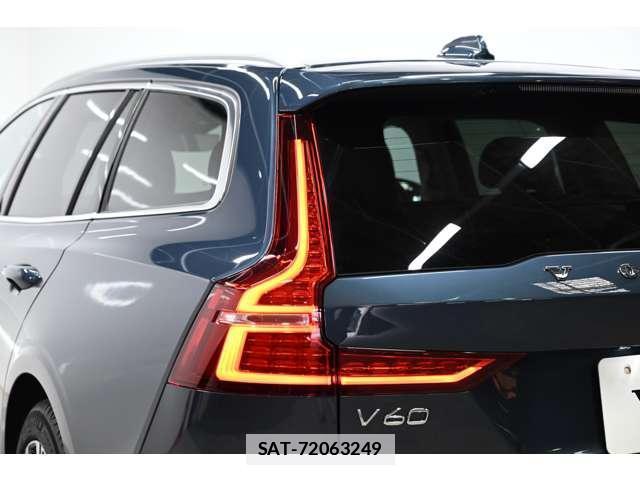 Volvo V60 2025-09 7804075-18