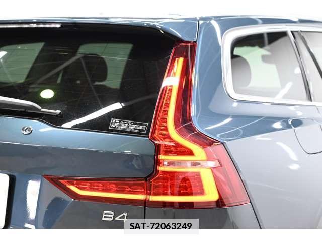 Volvo V60 2025-09 7804075-19